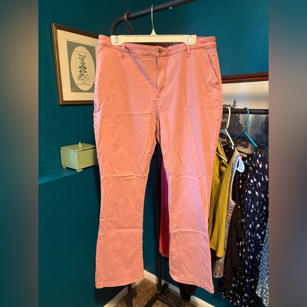 Women's Pink Jeans